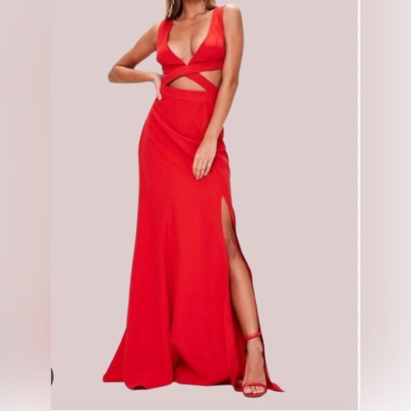 NWT Missguided Crepe Cut out fishtail dress in BLACK - size 2 - Picture 1 of 7